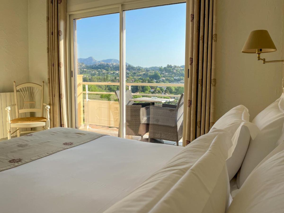 Marc-hely Hotel 4*